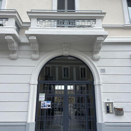 Milano Naviglio Grande Appartamento Zona Tortona Exterior photo